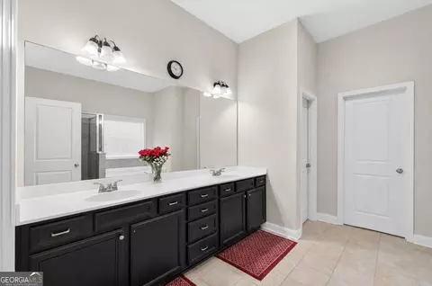 Entry Way - 3952 Ivy Gate Dr, Buford, GA 30519 photo 6 of 9