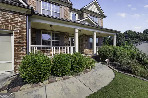 Exterior - 3952 Ivy Gate Dr, Buford, GA 30519 photo 3 of 8