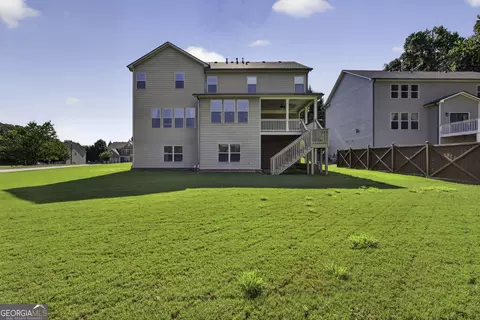 Exterior - 3952 Ivy Gate Dr, Buford, GA 30519 photo 5 of 8