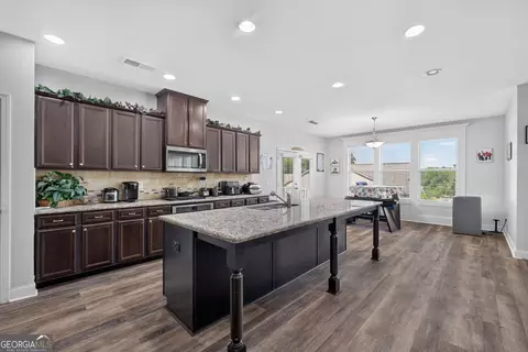 Kitchen - 3952 Ivy Gate Dr, Buford, GA 30519 photo 5 of 5