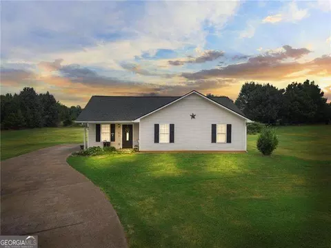 56 Stonegate Dr, Cedartown, GA 30125