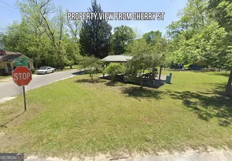 620 Rowe St, Dublin, GA 31021 photo 3