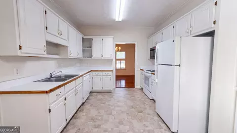 Kitchen - 55 Concord Ct, Covington, GA 30016 photo 1 of 3