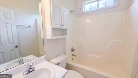 Bath - 55 Concord Ct, Covington, GA 30016 photo 3 of 5