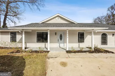 106 Meadow Ct, Kingsland, GA 31548