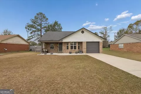 1238 Dhurahn Dr, Hinesville, GA 31313