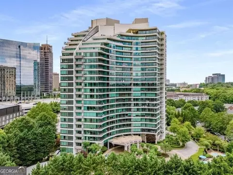 700 Park Regency Pl NE #1604, Atlanta, GA 30326
