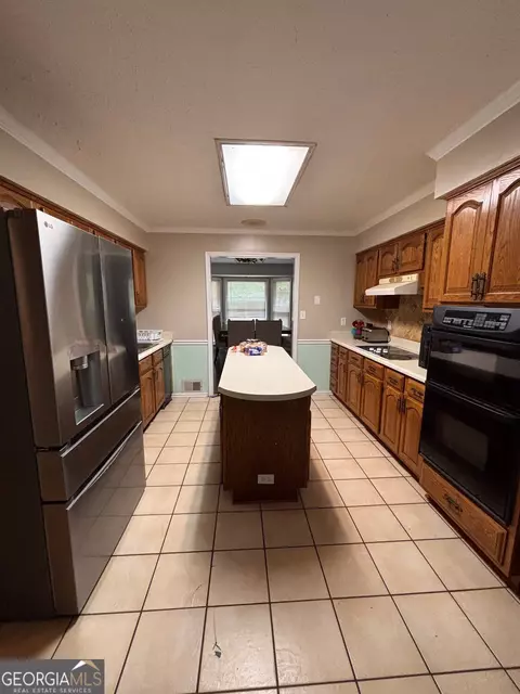Kitchen - 10992 Twelve Oaks Ct, Hampton, GA 30228 photo 1 of 5