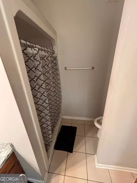 Bath - 10992 Twelve Oaks Ct, Hampton, GA 30228 photo 2 of 3