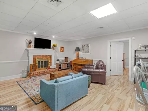 Living - 20 Valley Trl, Covington, GA 30014 photo 4 of 6