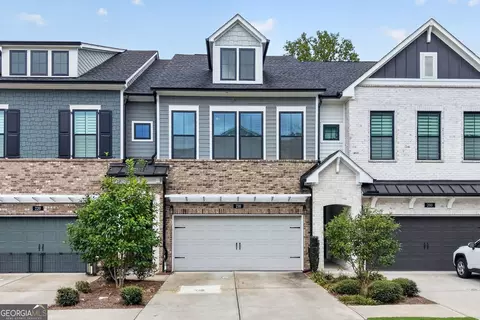 210 Walker Ave, Roswell, GA 30076