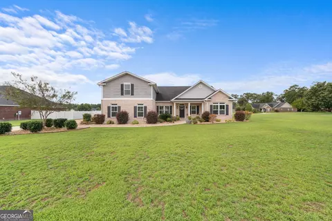 Exterior - 237 Sara Beth Dr, Brooklet, GA 30415 photo 2 of 9