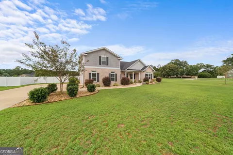 Exterior - 237 Sara Beth Dr, Brooklet, GA 30415 photo 3 of 9
