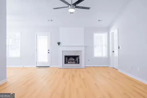 Living - 3360 Northgate Ln, Duluth, GA 30096 photo 1 of 2