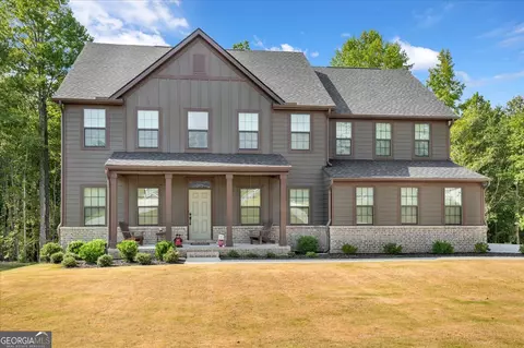 125 Longwood Dr, Fayetteville, GA 30215