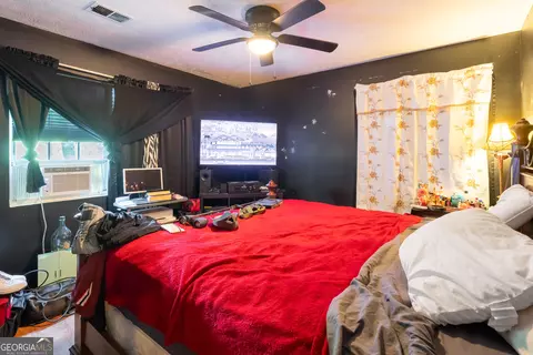 Bedroom - 1040 Laboon Rd, Monroe, GA 30655 photo 1 of 3