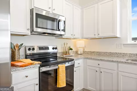 Kitchen - 3195 Haystack Dr #263, Macon, GA 31216 photo 1 of 3