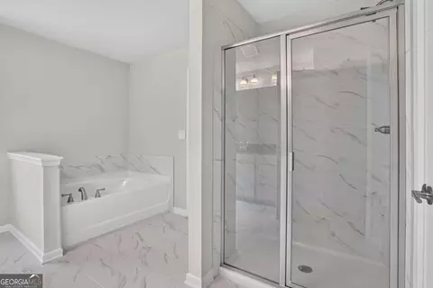 Bath - 232 Sage St, Commerce, GA 30529 photo 2 of 2