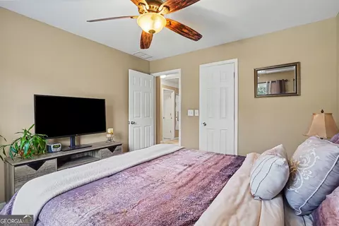 Bedroom - 2002 Evergreen Dr SE, Conyers, GA 30013 photo 6 of 8
