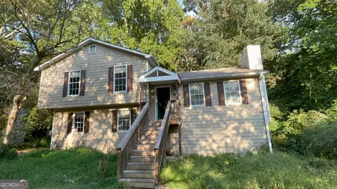 3221 Summer Wood Cir, Snellville, GA 30039