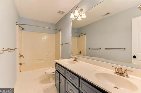 Bath - 607 Mckinnes Br, Evans, GA 30809 photo 7 of 7