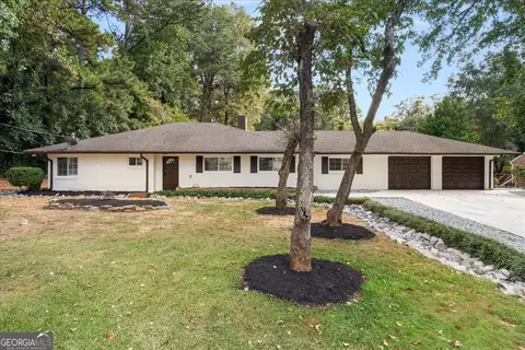 2410 Rugby Ave, College Park, GA 30337