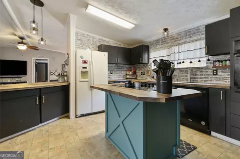 Kitchen - 115 Gose Rd, Forsyth, GA 31029 photo 6 of 6