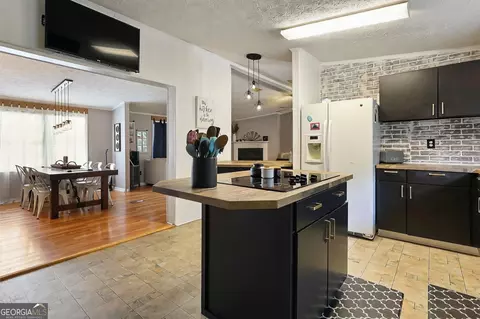 Kitchen - 115 Gose Rd, Forsyth, GA 31029 photo 2 of 6