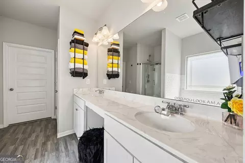 Bath - 1404 Beckett Dr, Hampton, GA 30228 photo 2 of 2