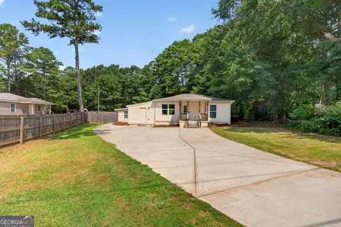 Exterior - 1605 Highway 138, Monroe, GA 30655 photo 4 of 9