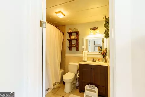 Bath - 2045 Ila Rd, Commerce, GA 30530 photo 1 of 1