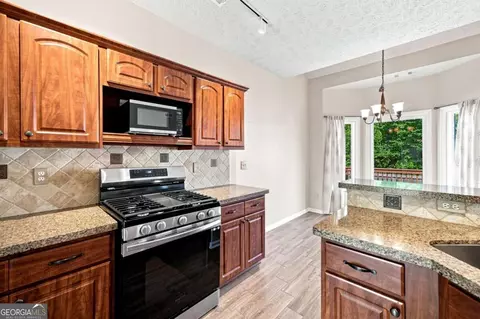 Kitchen - 4085 Berkeley Park Dr, Duluth, GA 30096 photo 3 of 5