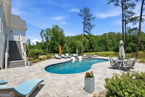 Exterior - 1570 Redd Rd, Milton, GA 30004 photo 11 of 17