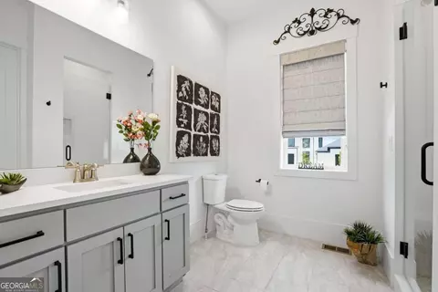 Bath - 1570 Redd Rd, Milton, GA 30004 photo 7 of 13