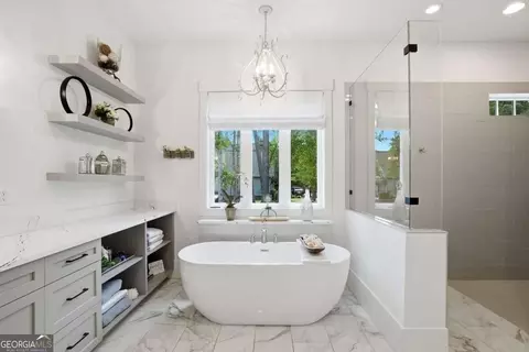 Bath - 1570 Redd Rd, Milton, GA 30004 photo 1 of 13