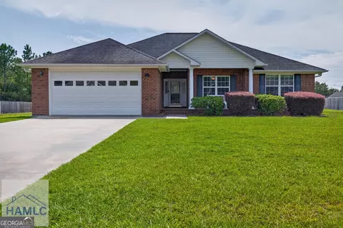 127 Pulaski St, Hinesville, GA 31313