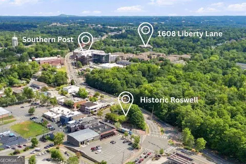 1608 Liberty Ln, Roswell, GA 30075