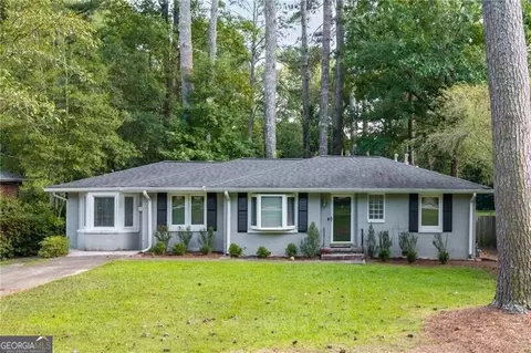 2347 Hunting Valley Dr, Decatur, GA 30033