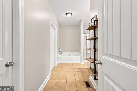 Entry Way - 30 Willow Leaf Dr, Buchanan, GA 30113 photo 2 of 2