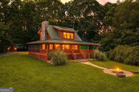 196 Creek Camp Rd, Ellijay, GA 30536