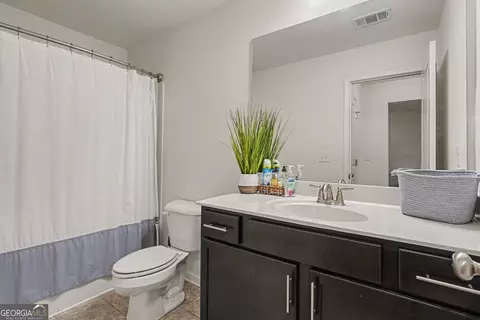 Bath - 2710 Kemp Ct, Conyers, GA 30094 photo 5 of 5