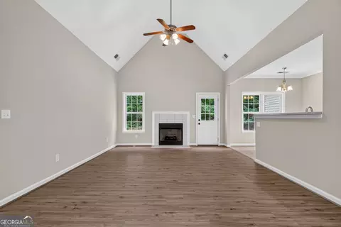 Living - 103 River Bend Ct, Lagrange, GA 30240 photo 1 of 7