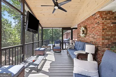 Exterior - 155 Valley Rd, Toccoa, GA 30577 photo 1 of 17