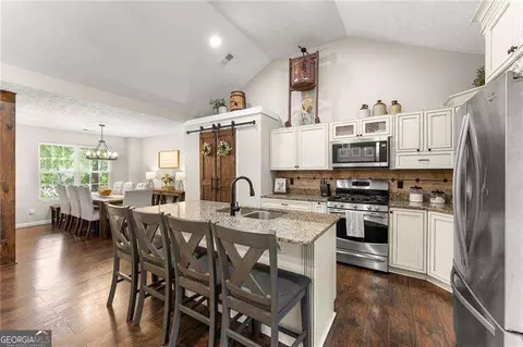 Kitchen - 378 Baugh St, Commerce, GA 30529 photo 1 of 1