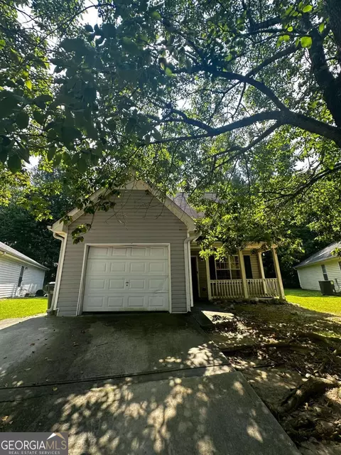 8351 Ramblin Ct, Douglasville, GA 30134