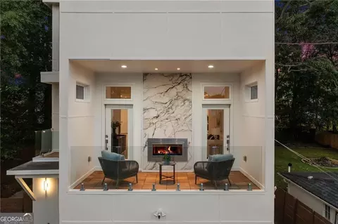 24 Hutchinson St, Atlanta, GA 30307