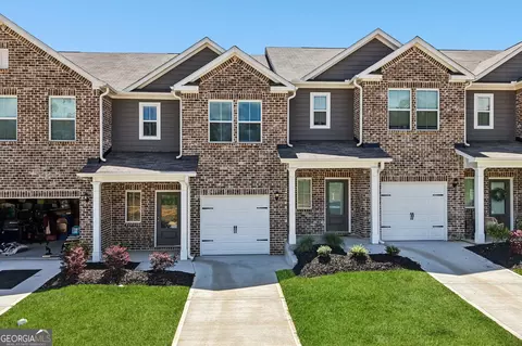 4118 Oakwood Terrace Ct, Oakwood, GA 30566