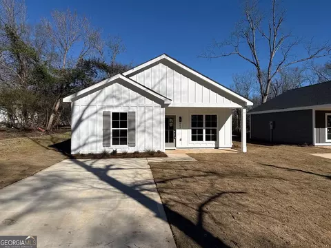 405 E Chappell St, Griffin, GA 30223
