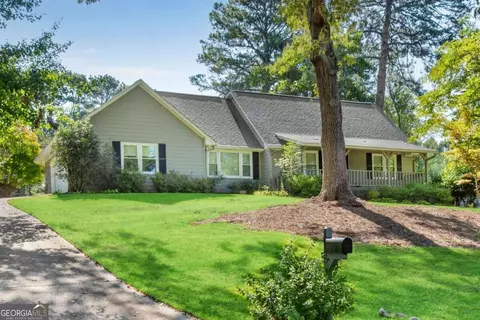 1870 Beckett Dr, Marietta, GA 30062