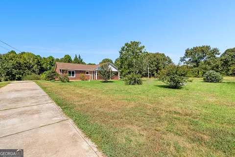 Exterior - 184 Ball Ground Rd, Covington, GA 30014 photo 5 of 15